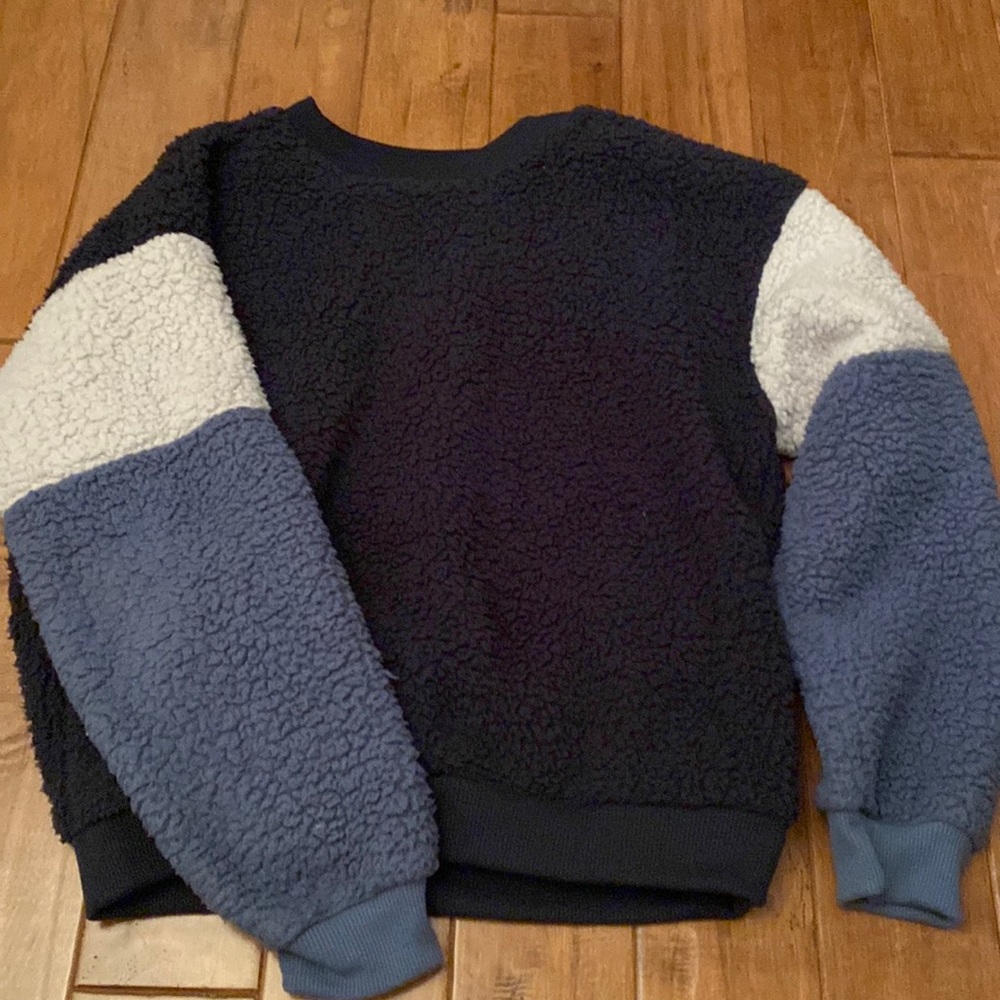 American Eagle Fluffy Sweater